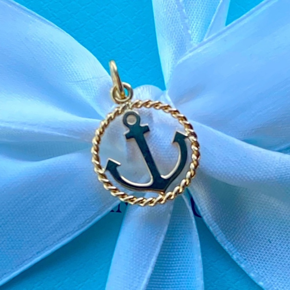 ⚓️Tiffany & Co. 18k Anchor Twist Charm